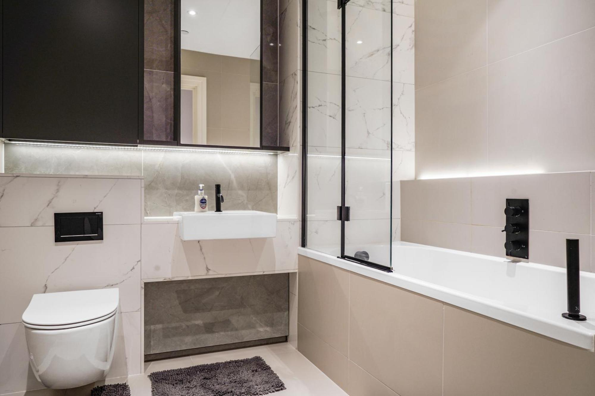 Utopian 3 Bedroom Kilburn Appartamento