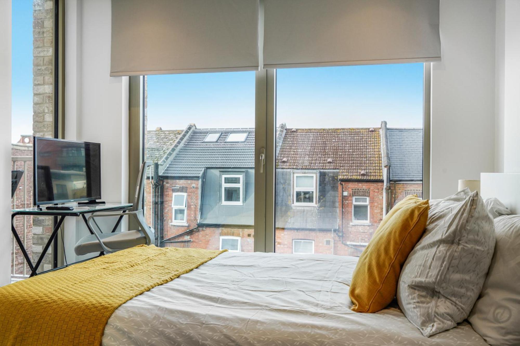 Utopian 3 Bedroom Kilburn *
